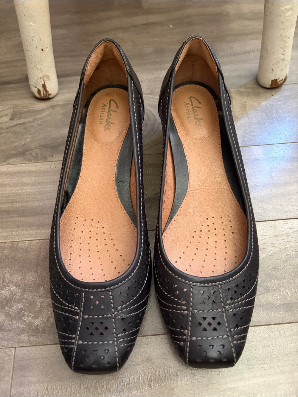 Clarks Black Leather Perforated Square-Toe Ballet Wedge Shoes size 8